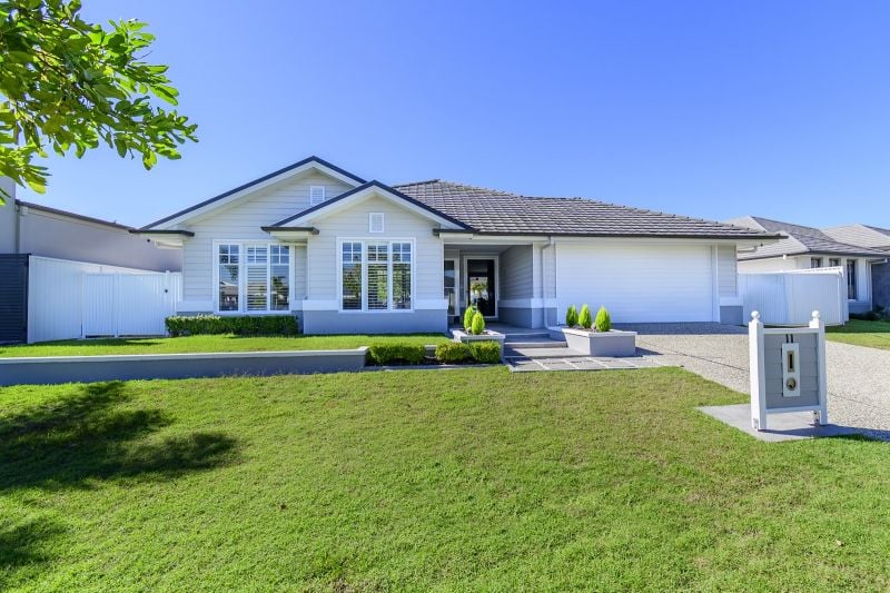 11 Aquila Cct, Banksia Beach, QLD 4507