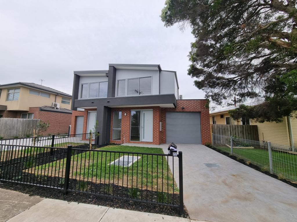 3/22 CASTLEY CRES, BRAYBROOK, VIC 3019