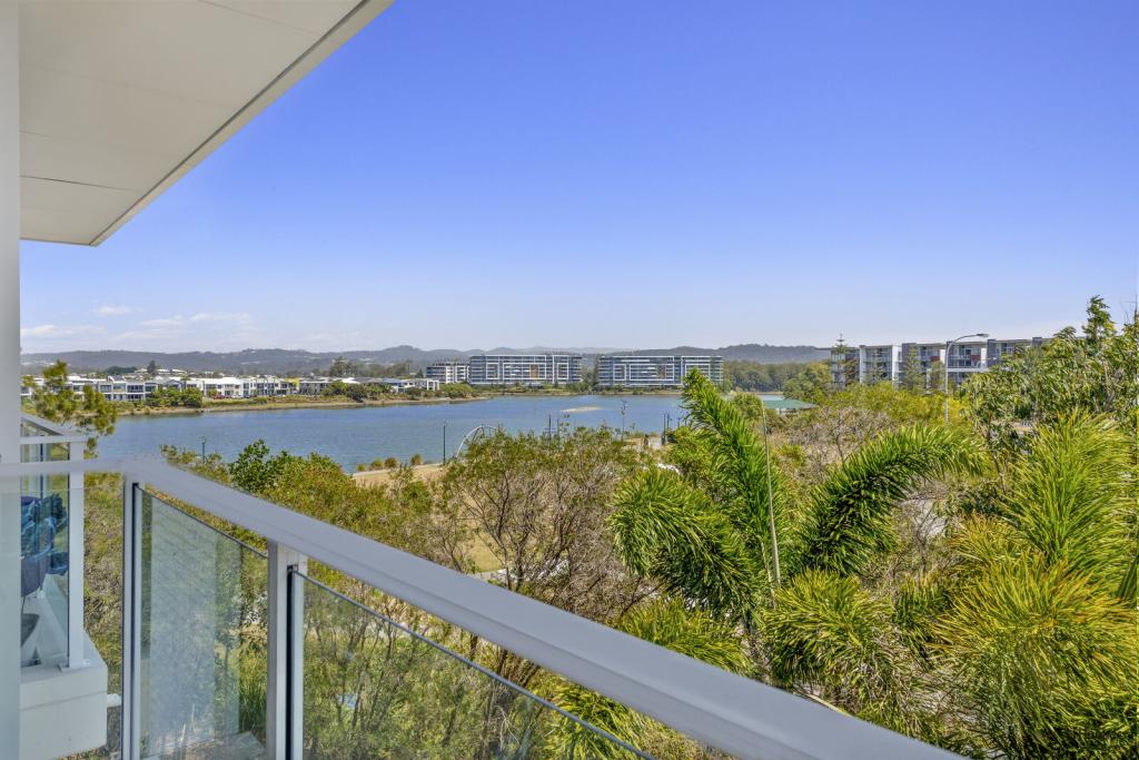 36/1 Lakefront Cres, Varsity Lakes, QLD 4227