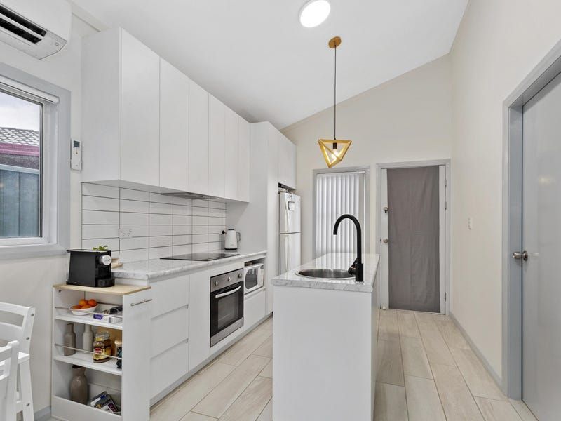 7a Andrew Thompson Pl, Colyton, NSW 2760