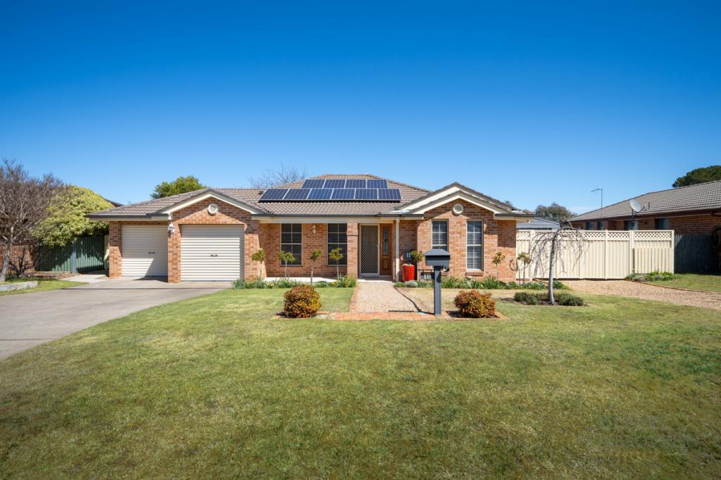 11 Willow Dr, Kelso, NSW 2795