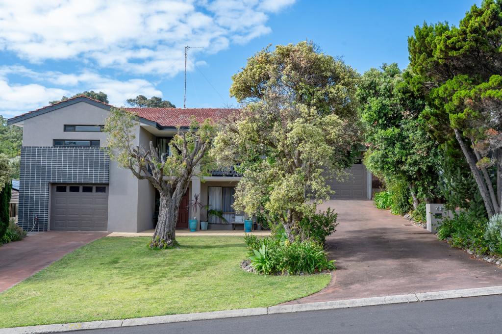 73 DUNSTAN ST, SOUTH BUNBURY, WA 6230