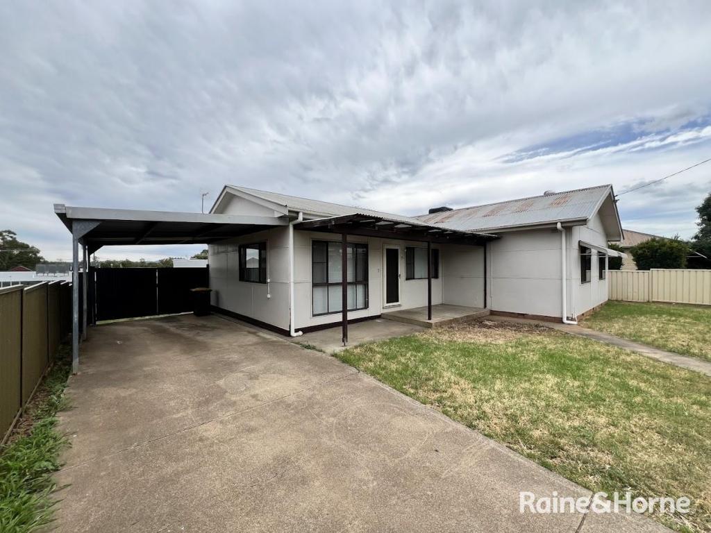 39 Byrnes Ave, Tamworth, NSW 2340