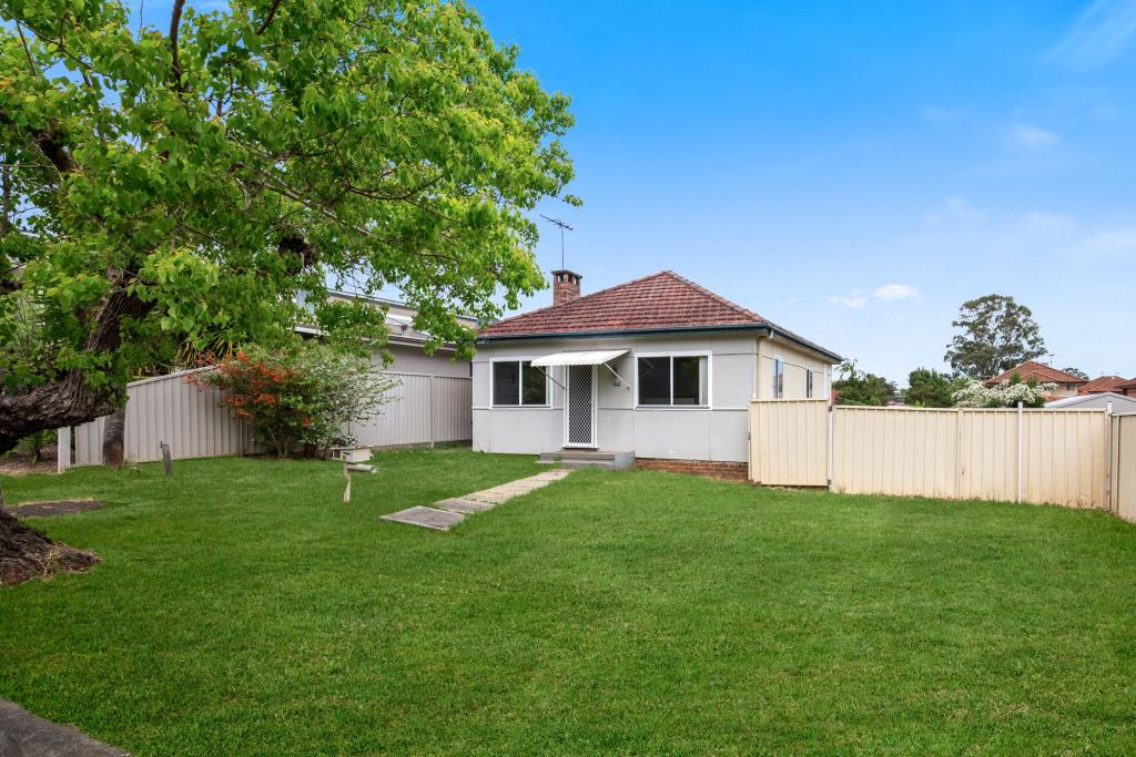 155 Dumaresq St, Campbelltown, NSW 2560