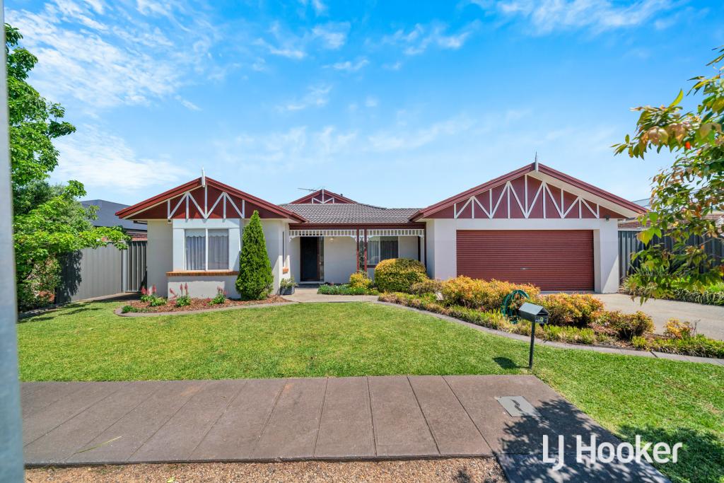 9 Hindmarsh Dr, Manor Lakes, VIC 3024