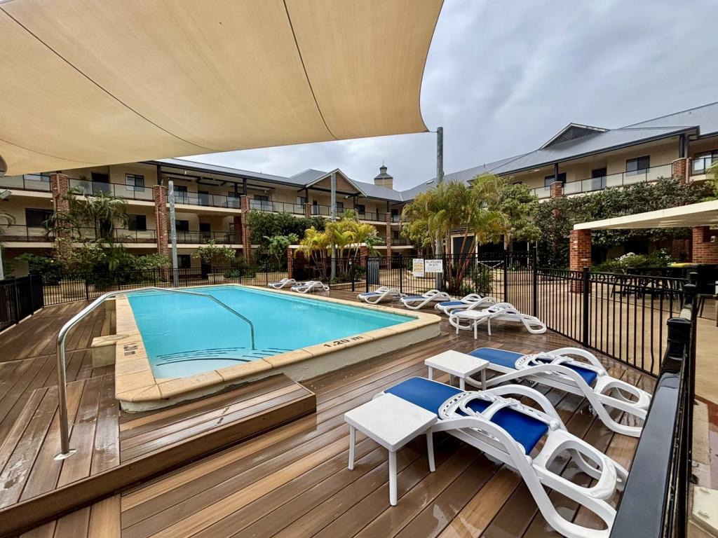 7/37 Dolphin Dr, Mandurah, WA 6210