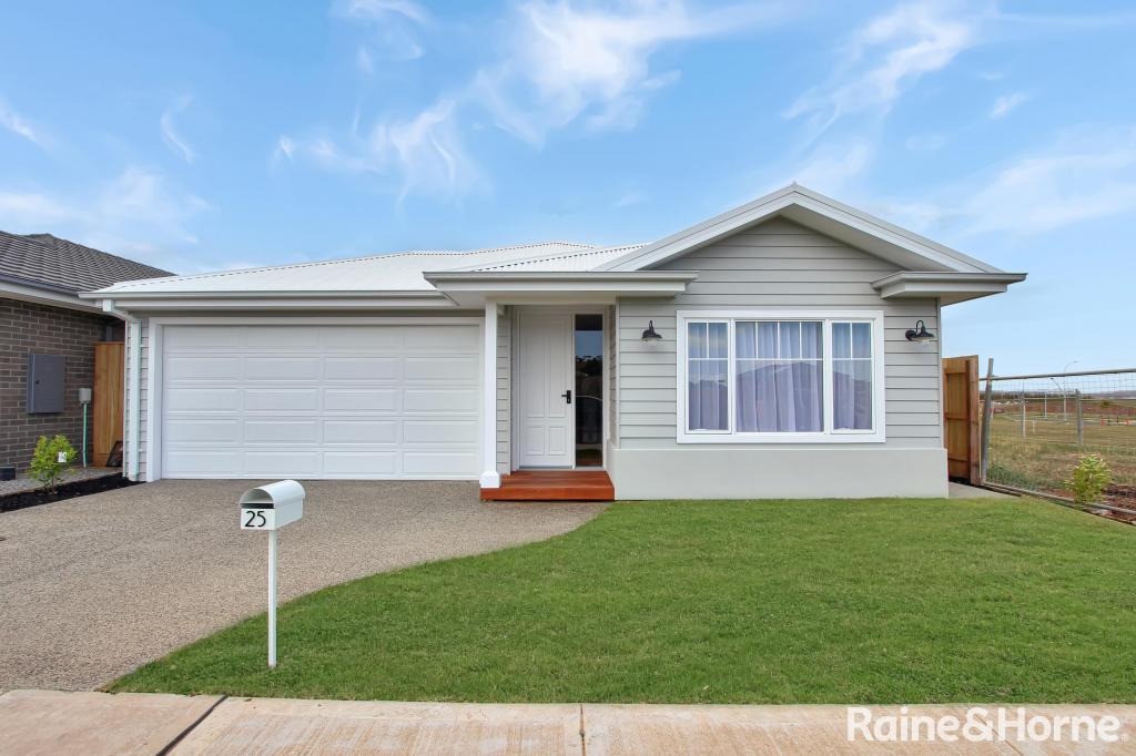 25 Goshawk Rd, Sunbury, VIC 3429