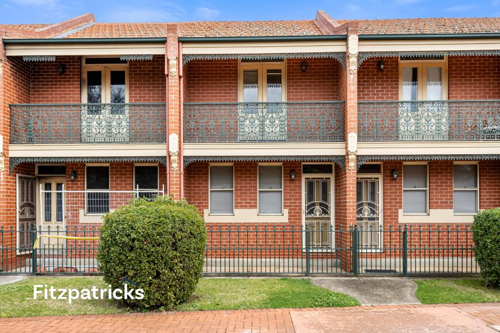 4/11 Crampton St, Wagga Wagga, NSW 2650