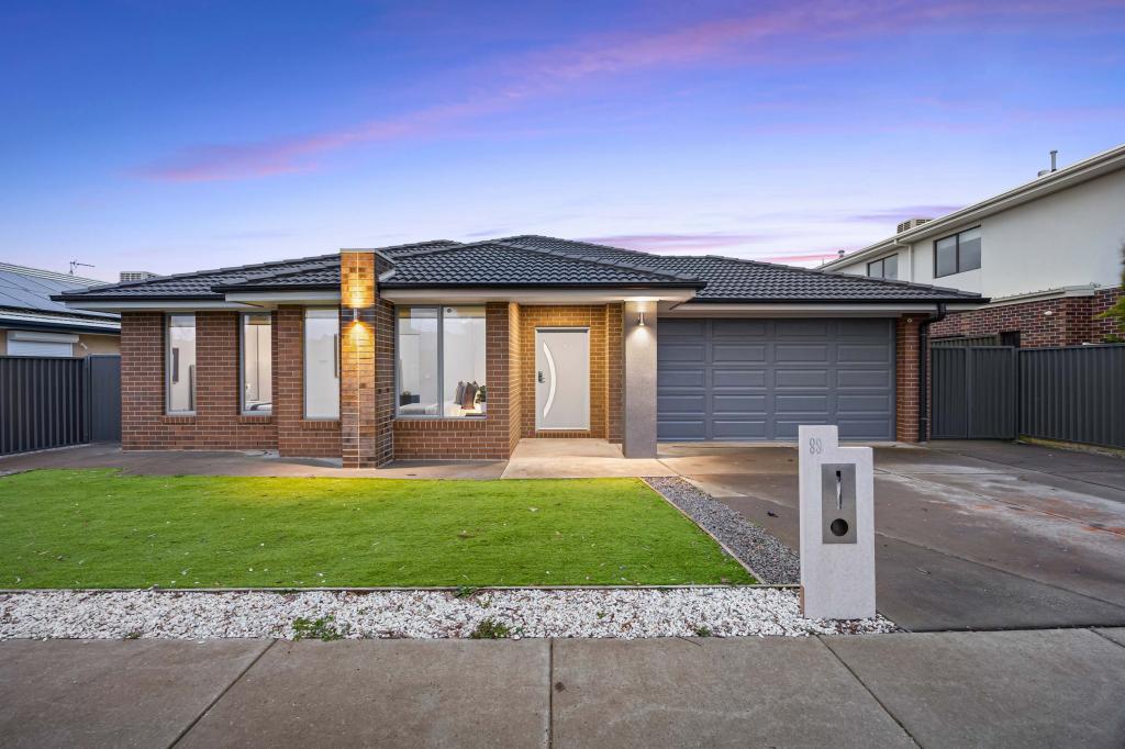 88 Grainger Pde, Lucas, VIC 3350