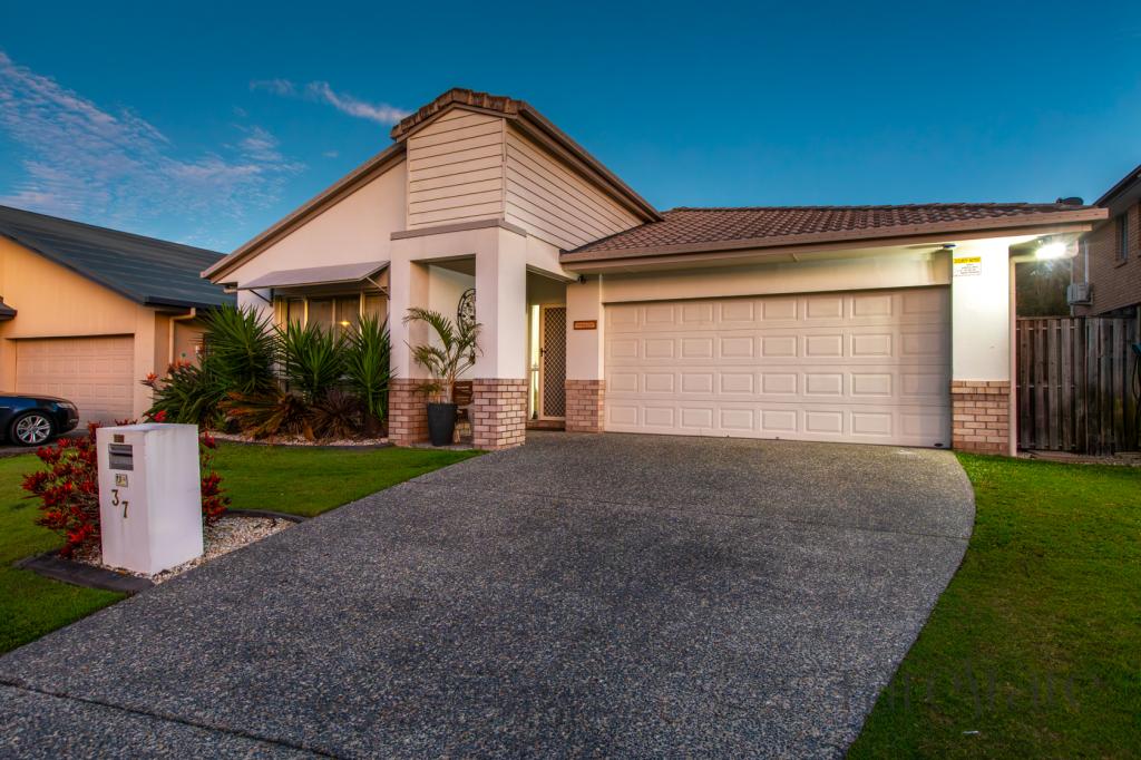 37 KINGSFORD DR, UPPER COOMERA, QLD 4209