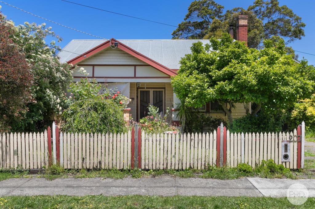 207 Rubicon St, Sebastopol, VIC 3356