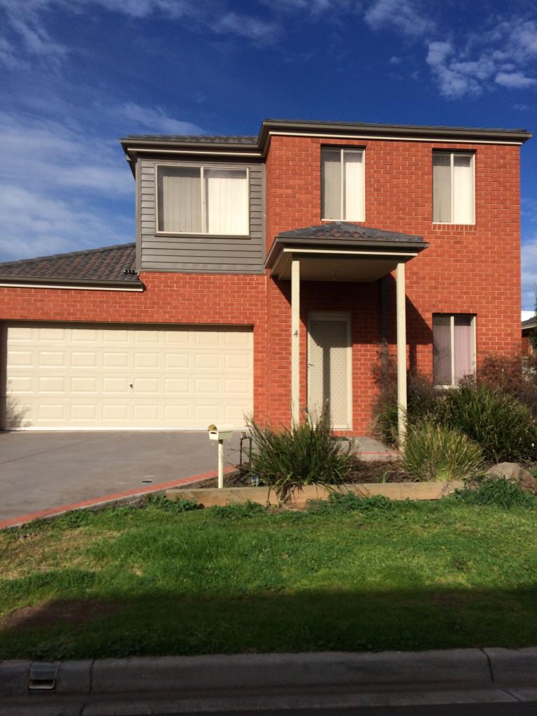 4 Salford Lane, Caroline Springs, VIC 3023