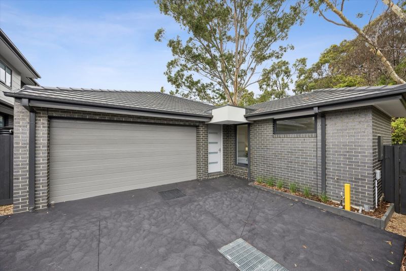 2 & 5/12 David St, Knoxfield, VIC 3180