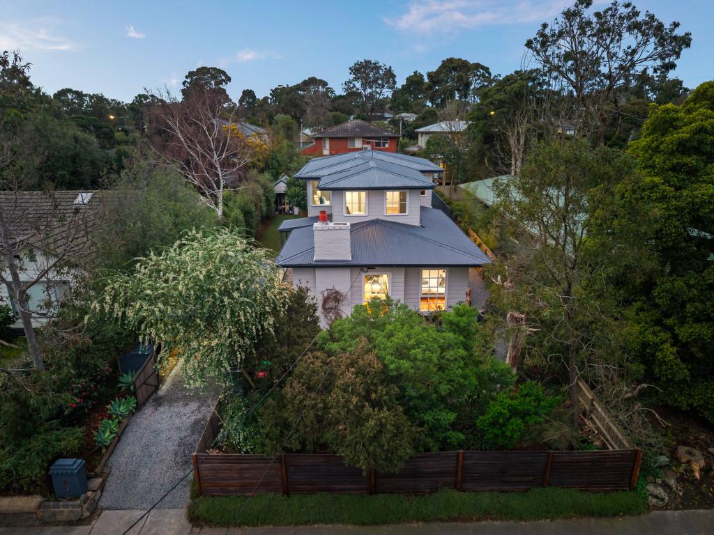 107 Lake Rd, Blackburn, VIC 3130