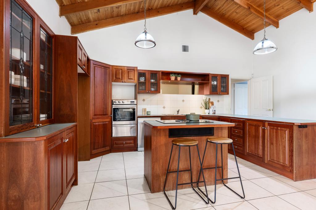 11 Donnolley Ct, Lavington, NSW 2641