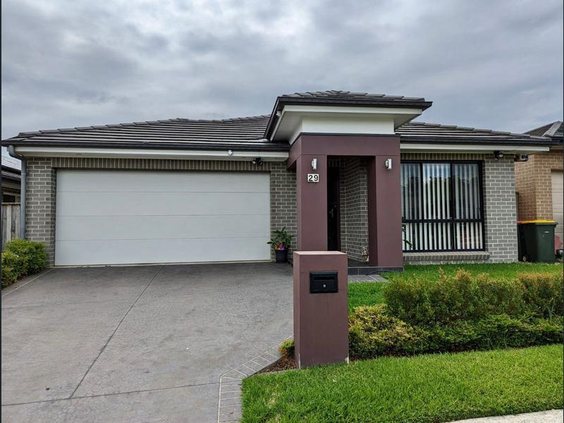 29 Woodburn St, Colebee, NSW 2761