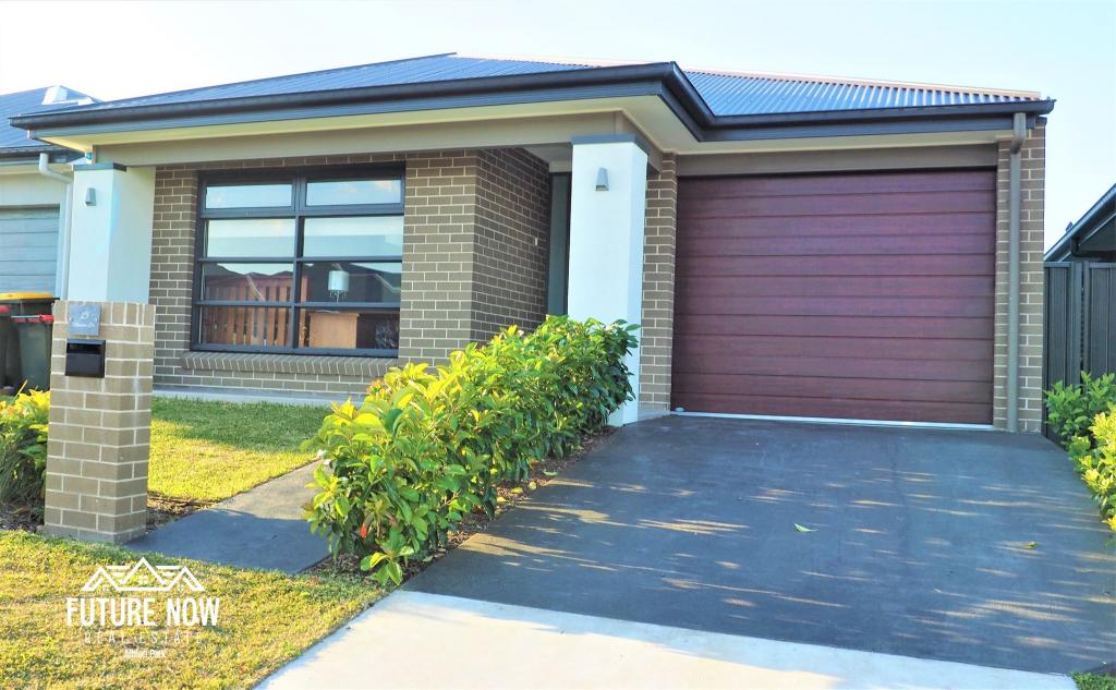 15 Meander Dr, Calderwood, NSW 2527