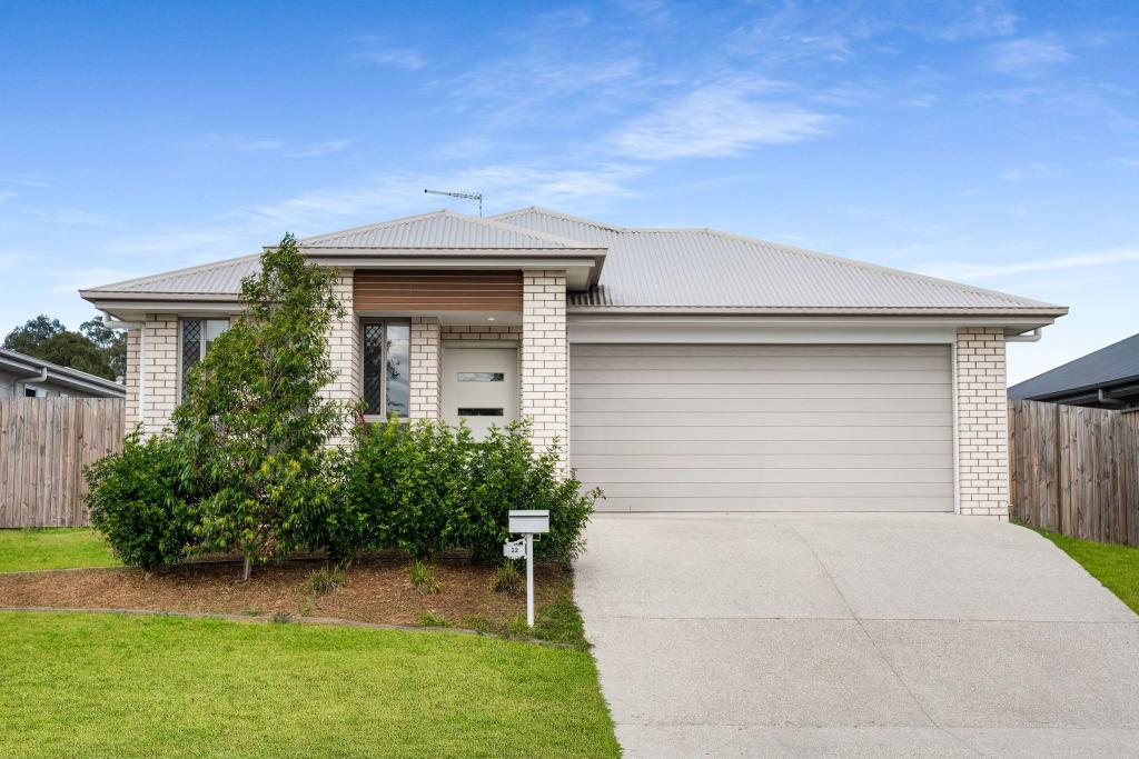 22 Alexander Pl, Gleneagle, QLD 4285