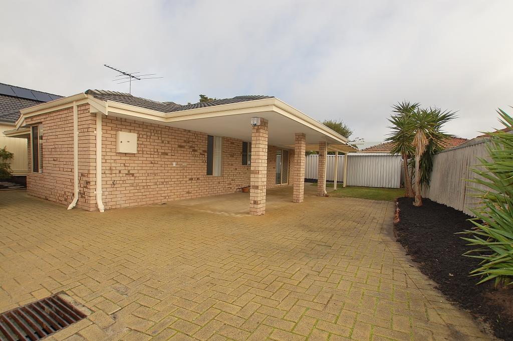 10b Kerry St, Dianella, WA 6059