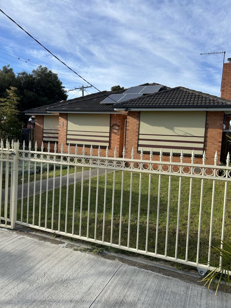1 Mcleod Rd, St Albans, VIC 3021
