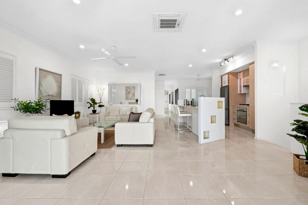 203 Esplanade, Cairns North, QLD 4870