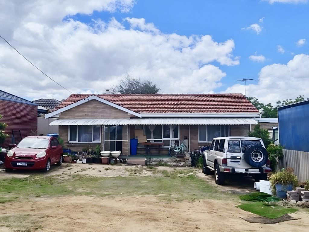 74 HAMILTON RD, HAMILTON HILL, WA 6163