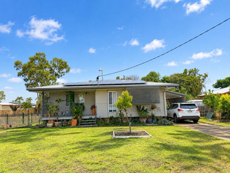 8 Kangaroo Dr, Moranbah, QLD 4744