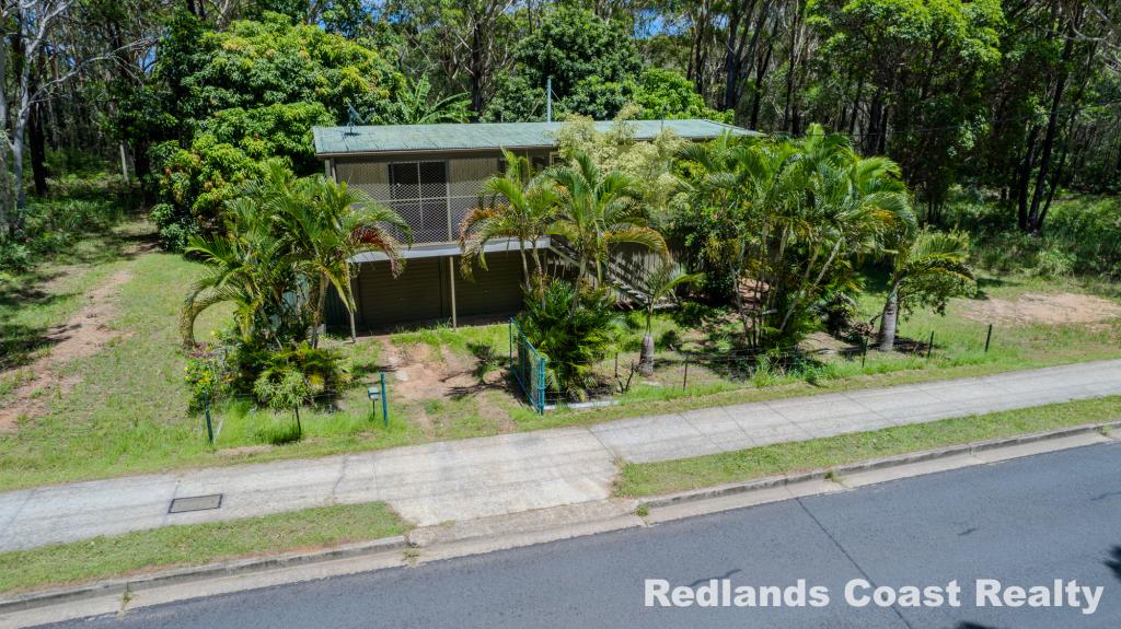 250 Centre Rd, Russell Island, QLD 4184