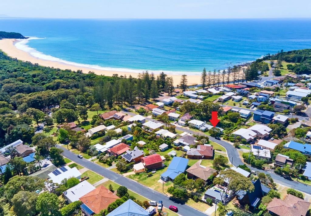 12 Surfview Ave, Black Head, NSW 2430