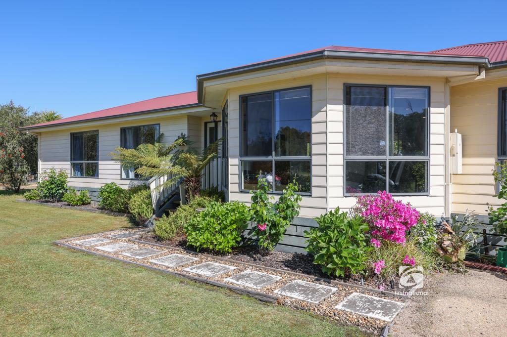 27 Tambo Bvd, Metung, VIC 3904