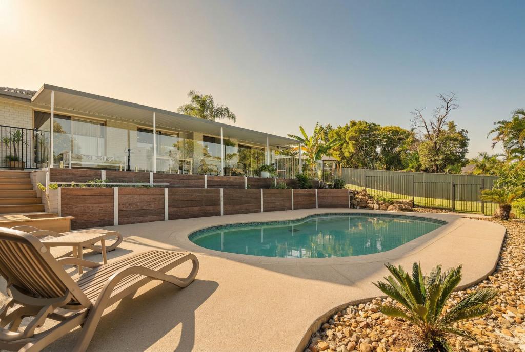 13 Muston Ct, Carrara, QLD 4211