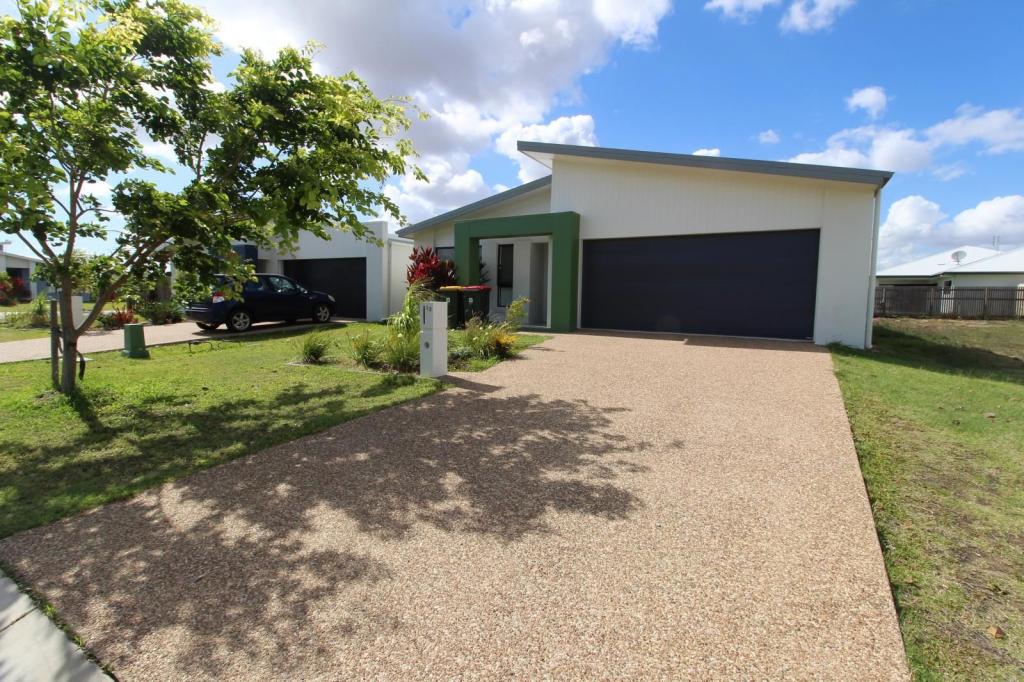 32 Orangeberry Cct, Mount Low, QLD 4818