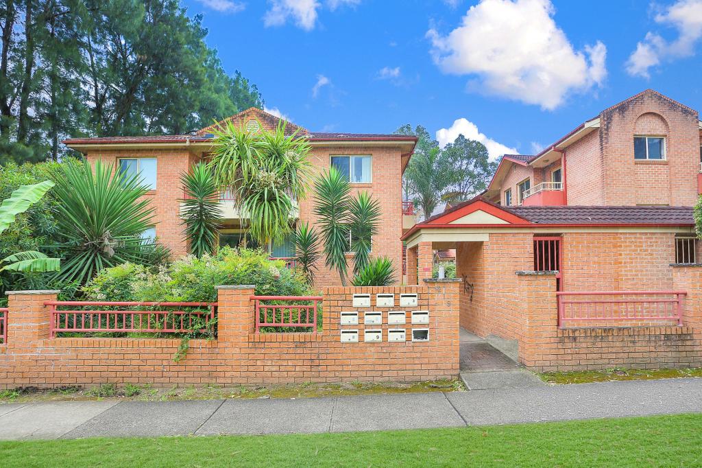 4/219 Dunmore St, Pendle Hill, NSW 2145