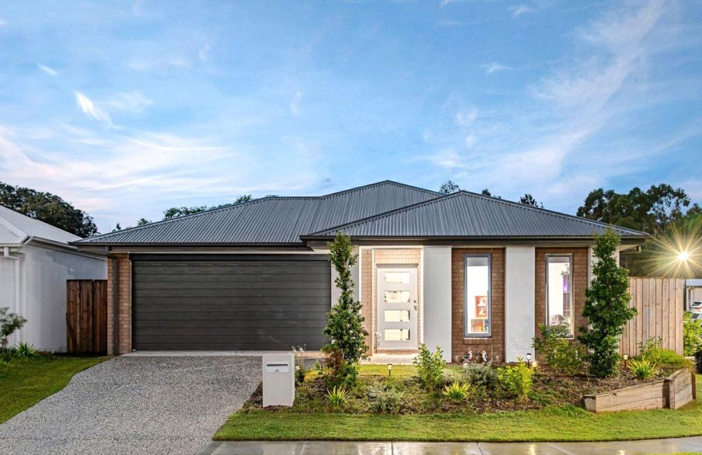 45 Birchwood St, Park Ridge, QLD 4125