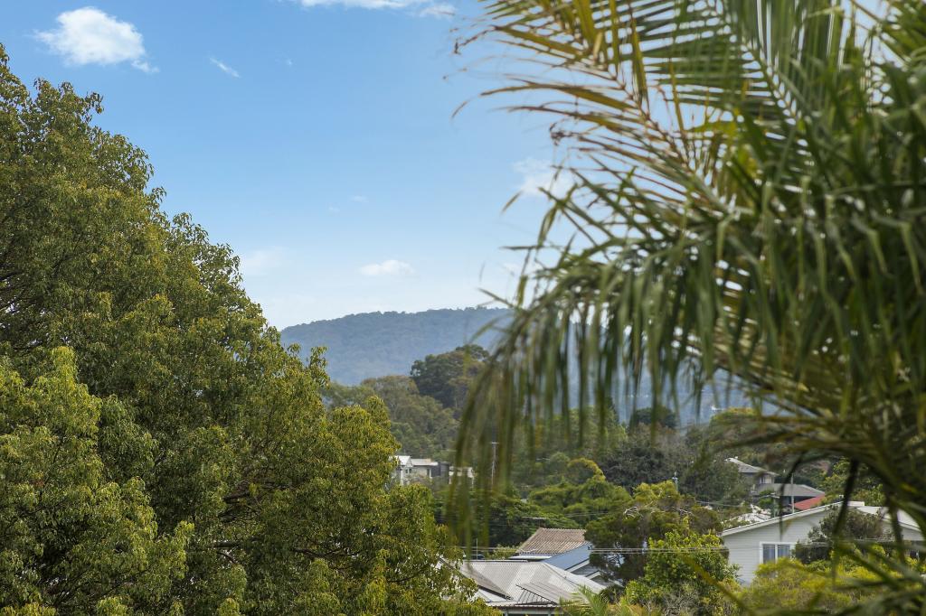 15 Olearia St E, Everton Hills, QLD 4053