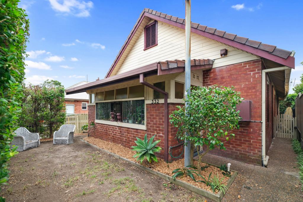 332 DARBY ST, THE JUNCTION, NSW 2291