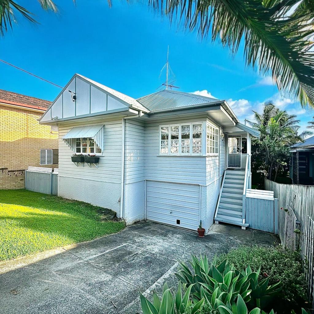 251 Edinburgh Castle Rd, Wavell Heights, QLD 4012