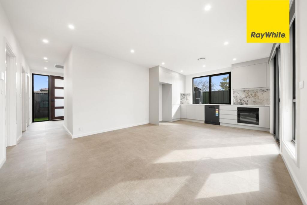 35a Thornhill Cres, Dunlop, ACT 2615