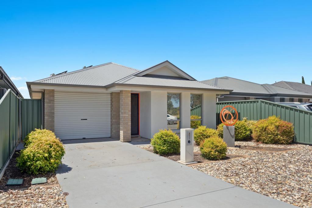 4 Red Gum Ct, Parafield Gardens, SA 5107