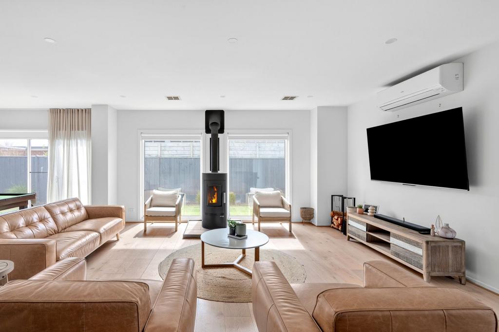 4 Wiyn Ave, Torquay, VIC 3228