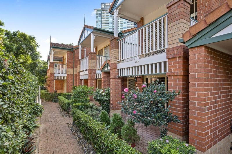 8/53 Bauer St, Southport, QLD 4215