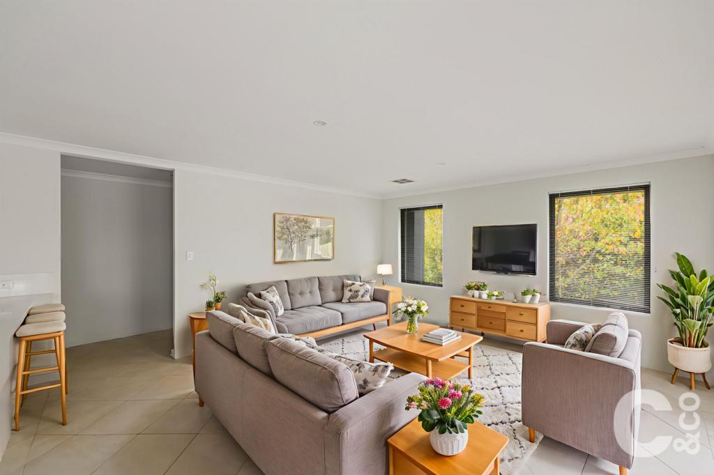 7 Tuart Rdge, Parmelia, WA 6167
