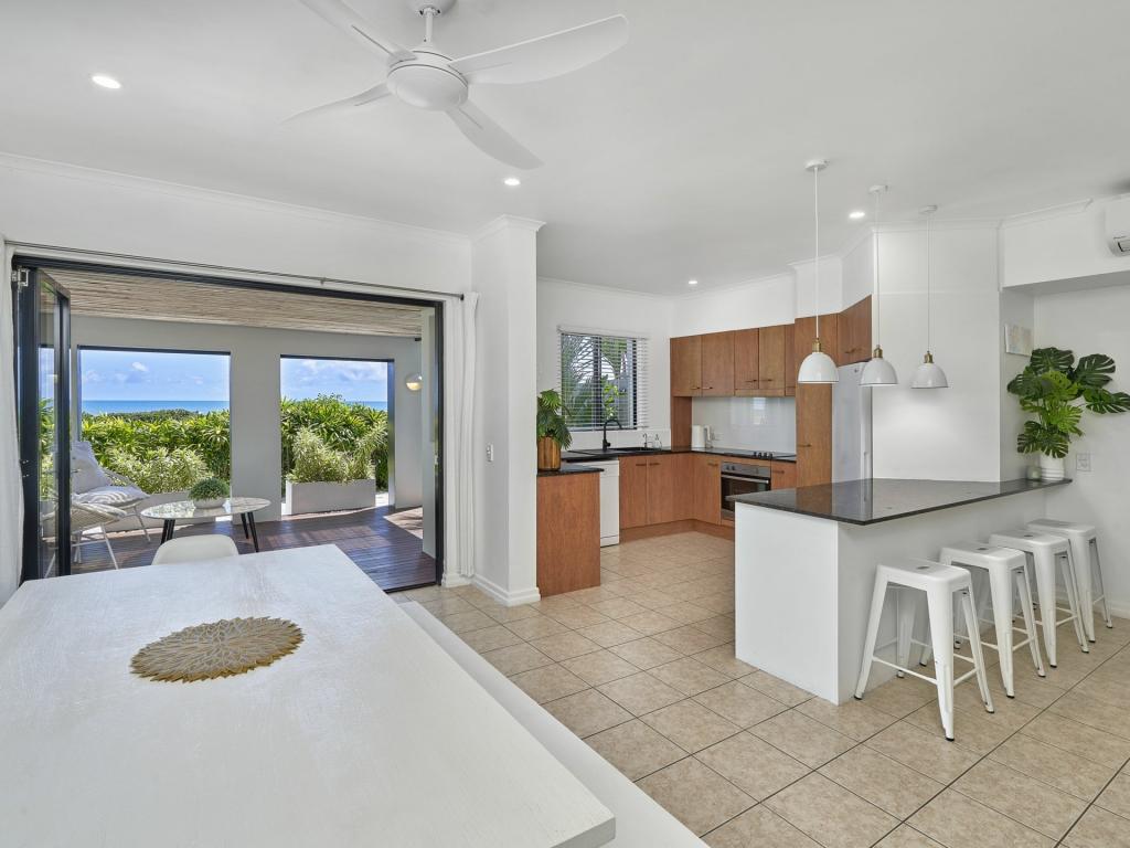 11/5-7 Arlington Esp, Clifton Beach, QLD 4879