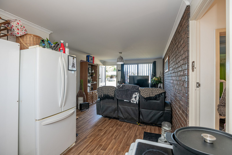 2/4 Donovan St, Kepnock, QLD 4670