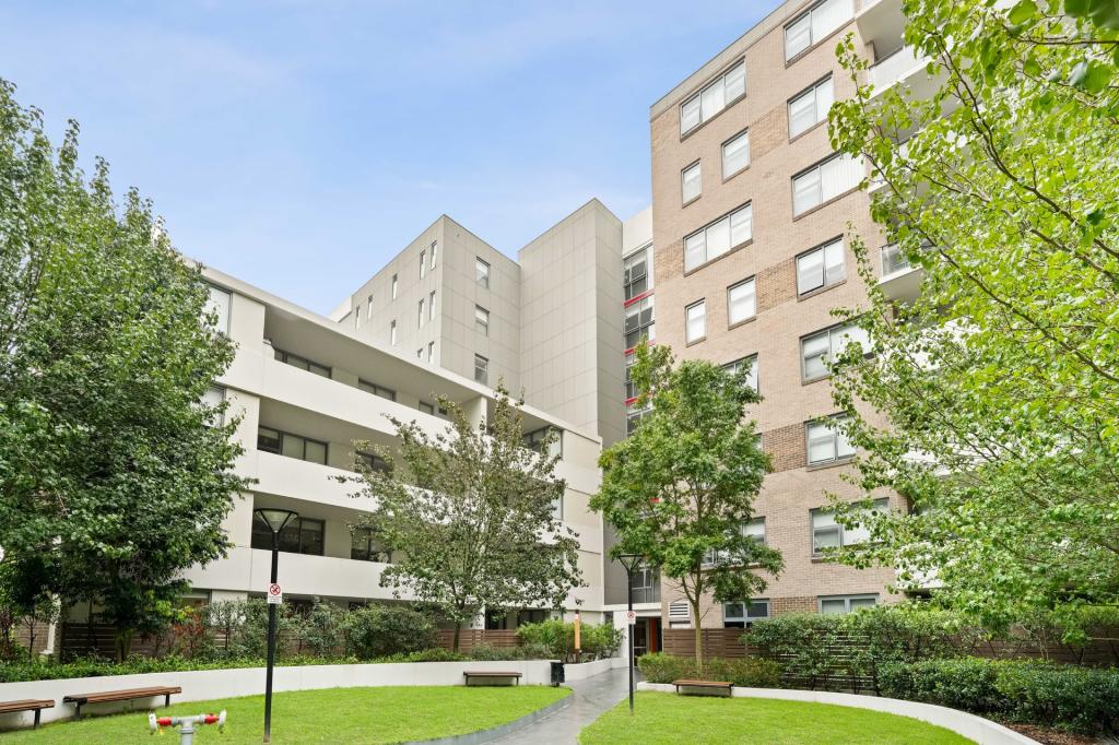 2/9 MOOLTAN AVE, MACQUARIE PARK, NSW 2113