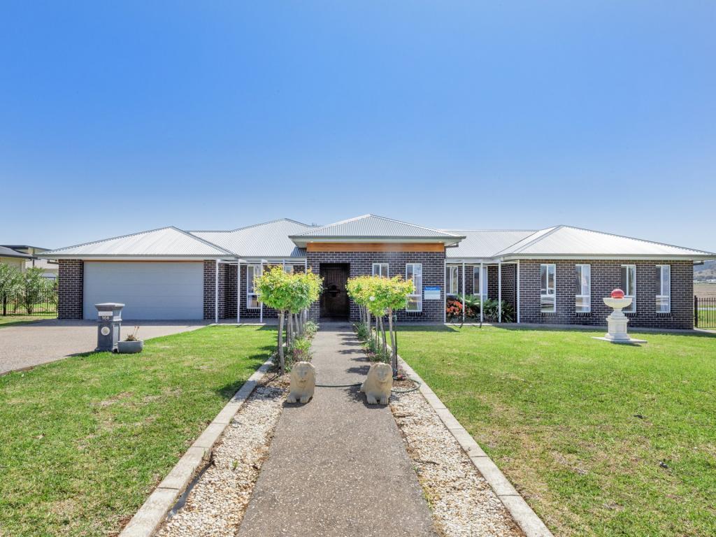 166 Browns Lane, Moore Creek, NSW 2340