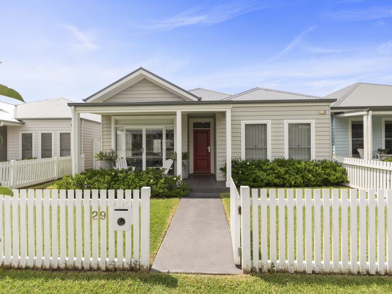 29 Balmoral Pde, Tullimbar, NSW 2527