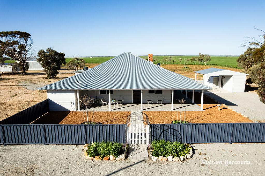 1415 Knungajin-Merredin Rd, Nukarni, WA 6480