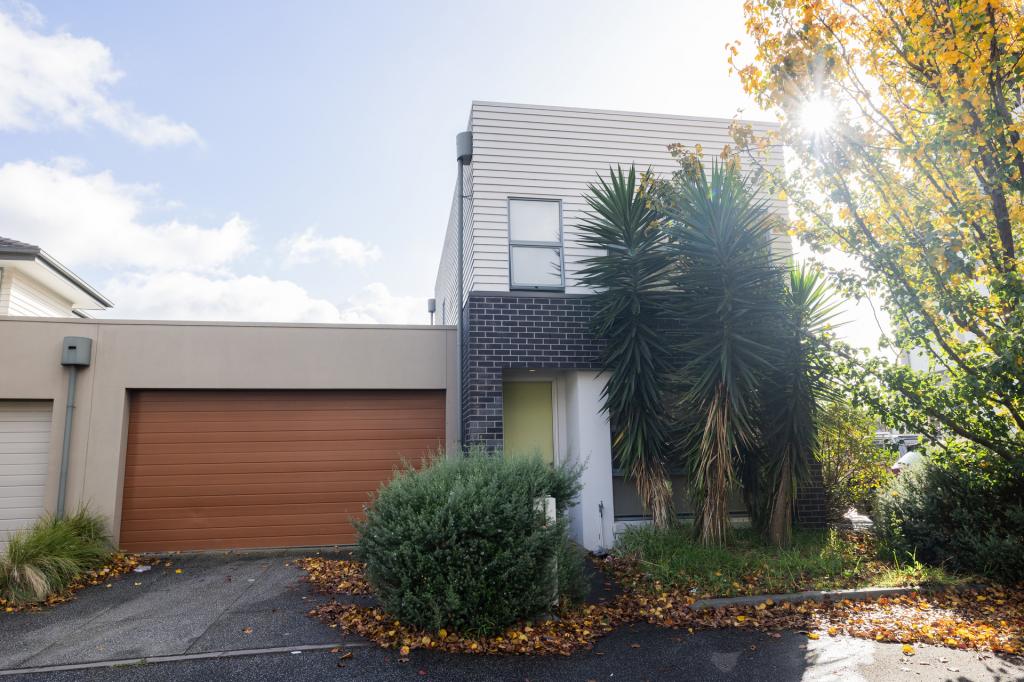 7 PETERLEIGH PL, MULGRAVE, VIC 3170