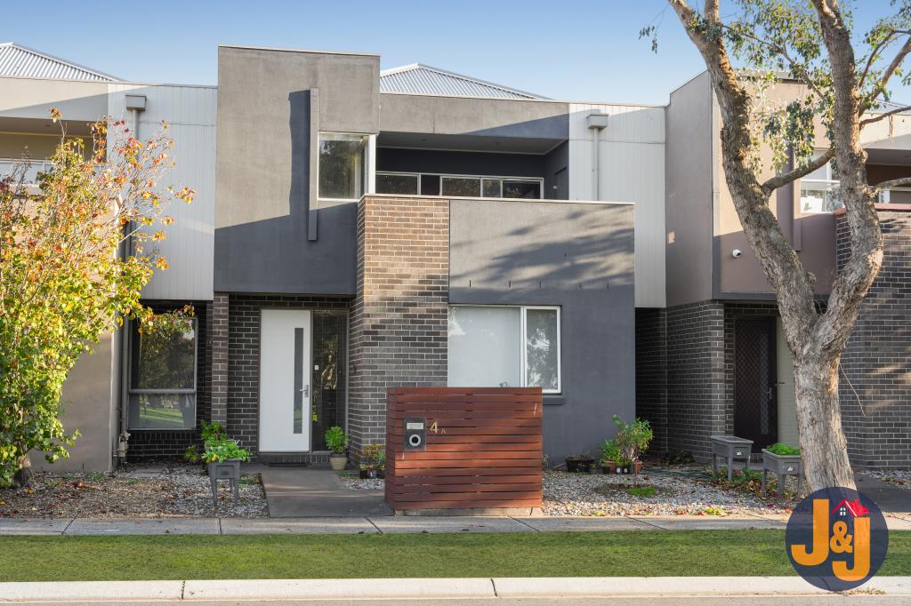 4A CENTENNIAL PARK DR, CRAIGIEBURN, VIC 3064